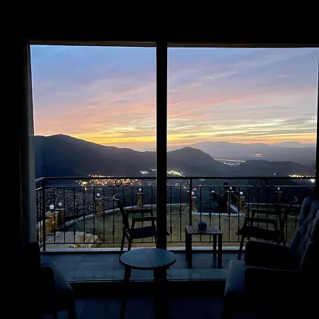 Ephesus Retreat 伊兹密尔